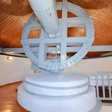 Windmill Αρτεμώνας